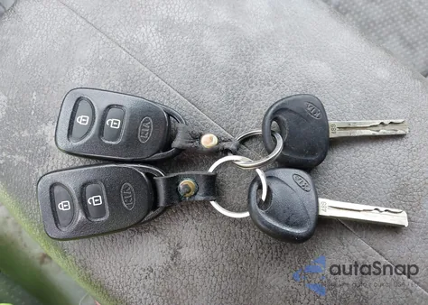 2013 Kia Sorento Lx from USA, damaged, VIN 5XYKT3A14DG390920